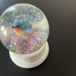 Mini snow globe